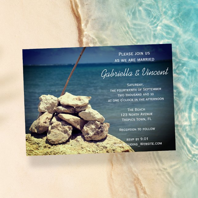 Convite Rochas no Casamento de Praia (Invite guests to your destination marriage ceremony with the Rocks on Beach Wedding Invitation.)