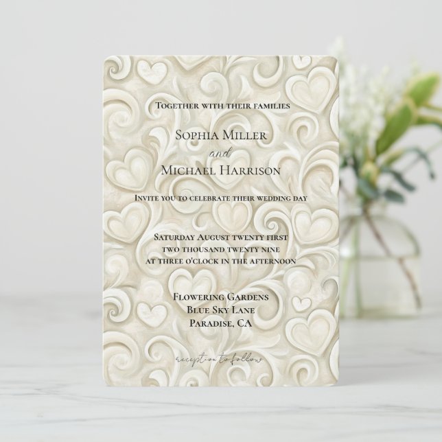 Convite Romantic Cream Hearts Swirls Wedding (Em pé/Frente)