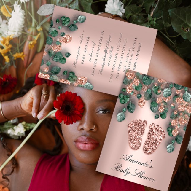 Convite Rosa de chá de fraldas Eucalyptus com  (Baby Shower Glitter Feet Rose Eucalyptus Woodland Invitation)