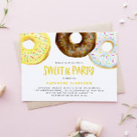 Convite Rosquinhas de amarelo-aquarela e chocolate Doce 16<br><div class="desc">Convide convidados para o seu evento com este doce convite de 16 pessoas personalizável. Apresenta rosquinhas de cor amarela, chocolate e chocolate branco, vidradas com espirais coloridas. Personalize adicionando seus detalhes. Este doce convite de festas rosquinha de 16 anos é perfeito para qualquer tema ou estação de eventos. Outras cores...</div>