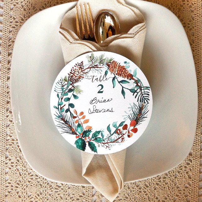 Convite Rótulos de nome de grinalda de pinha de eucalipto  (winter wedding reception table setting name place card unique rustic pinecone pine needles wreath)