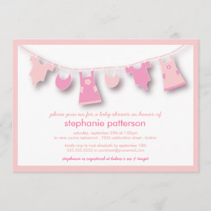 Convite Roupas de bebê bonitas na fila para Chá de fraldas