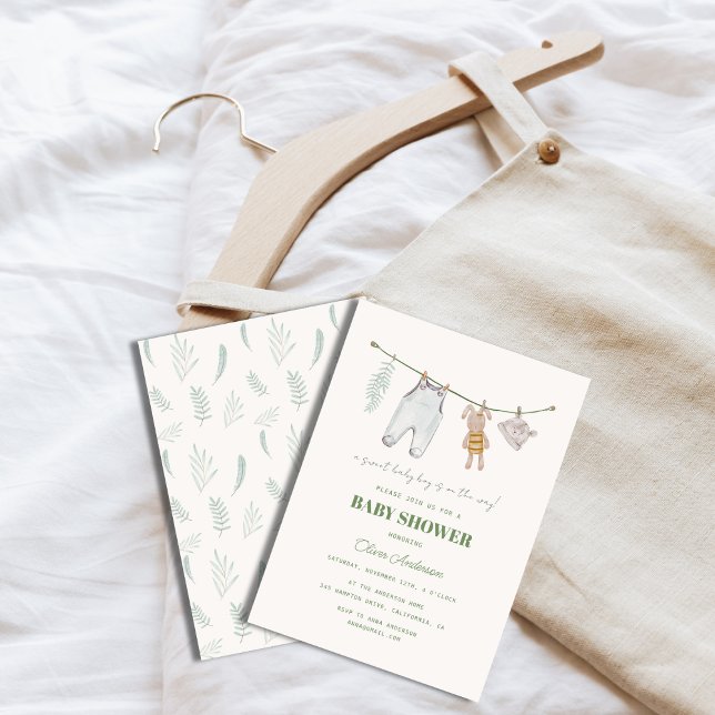 Convite Roupas do Chá de fraldas Verde Sage Boho Boy (Sage Green Baby Shower Boho Boy Clothes Invitation)