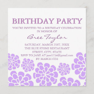 Convite roxo do aniversário do design da flor da