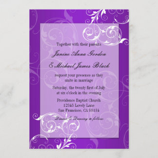 Convite roxo e branco do casamento