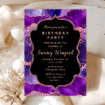 Convite Roxo Escuro e Lantejoulas Rosa Aniversário Ágata<br><div class="desc">Este convite de aniversário elegante e glamoroso apresenta um fundo de mármore de ágata rosa e roxo escuro com sotaques de brilho rosa falso. O texto combina caligrafia manuscrita e fontes modernas sem serifa para uma aparência sofisticada e elegante. As lantejoulas e a textura desgastada criam a combinação perfeita de...</div>