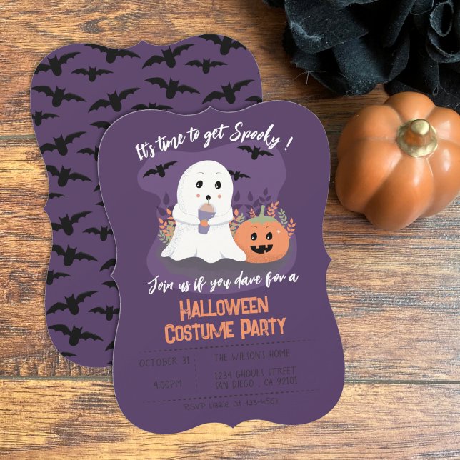 Convite Roxo para Festa de Fantasia de Halloween d (Cute ghost kids Halloween costume party purple invitations .)