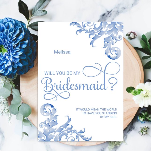 Convite Royal Blue Floured Você Será Minha Coluna De Ponta (Elegant watercolor swirls will you be my bridesmaid card.)