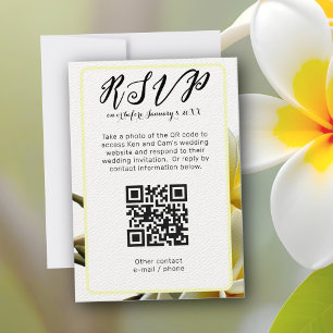 Convite RSVP de Casamento de Código QR Vertical Frangipani