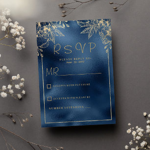 Convite RSVP floral de ouro gradiente azul-marinho metálic