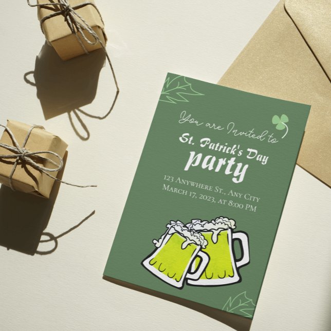 Convite Ruas modernas, vestidos verdes da festa de Patrick (Modern St. Patrick's Day Party Green Clovers Invitation
)