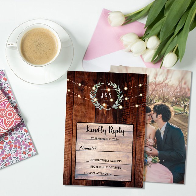 Convite Rustic leaves wood string lights Wedding RSVP  (Rustic leaves wood string lights Wedding RSVP Invitation. You can add your own photo and text,)
