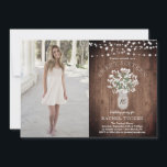 Convite Rustic Mason Jar Lights Sweet 16 Foto De Aniversár<br><div class="desc">Esta design apresenta flores de respiração de bebê de cor d'água, em um vaso de jarro de pedras, sobre um fundo de madeira rústica e espaço para uma foto. Clique no botão personalizar para obter mais flexibilidade na modificação do texto ou na movimentação dos gráficos! No nosso compro, estão disponíveis...</div>