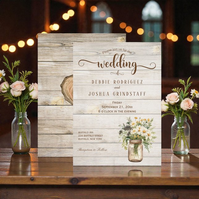 Convite Rustic Mason Jar on Wood Wedding Invitation (Criador carregado)