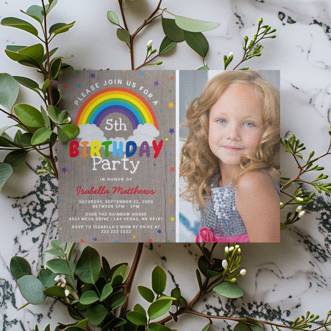 Convite Rustic Rainbow Birthday | Foto colorida (Criador carregado)