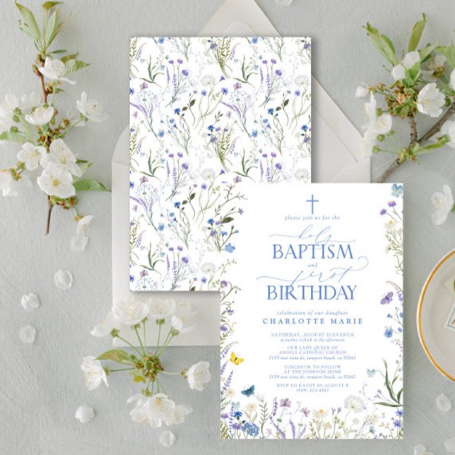 Convite Sagrada Elegante Flores Azuis do Batismo e primeir (Easily personalize this baptism and first birthday invite with your personal details.)