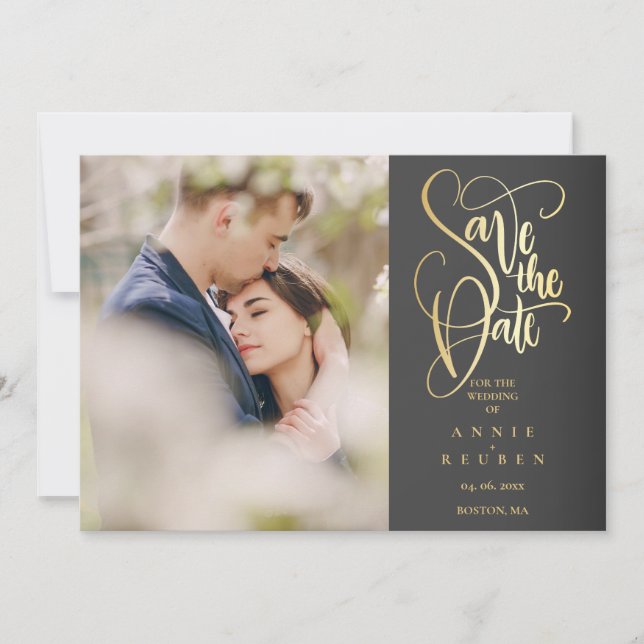 Convite Salve a Data Elegante Script Dourado Foto Chic (Frente)