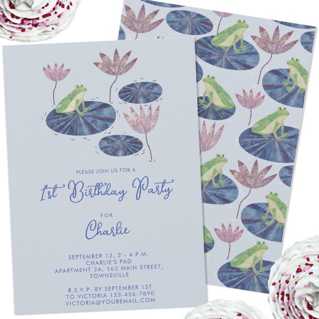 Convite Sapo em Lily Pond Cute Kids Primeira Festa de aniv (Cute frog themed first 1st birthday custom age party invitation with personalized text)