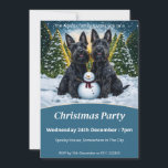 Convite Scottish Terriers and Snowman Christmas Party<br><div class="desc">Ponha o tom para uma comemoração festiva com este encantador convite, com dois adoráveis Terriers Escoceses numa cena de inverno nevado. O par lúdico senta-se ao lado de um bonitinho bonitão, com o sol a pôr-se atrás de árvores cobertas de neve e a lançar um ouro a brilhar sobre a...</div>
