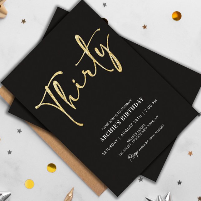 Convite Script mínimo preto e aniversário de 30 anos Doura (30th birthday invitation handwritten script modern black gold glitter)