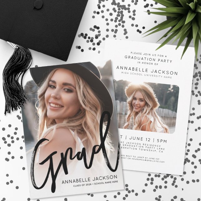Convite Script Moderno Graduada Simples Foto Graduação (Trendy Script Graduate Simple Photo Graduation Invitation)