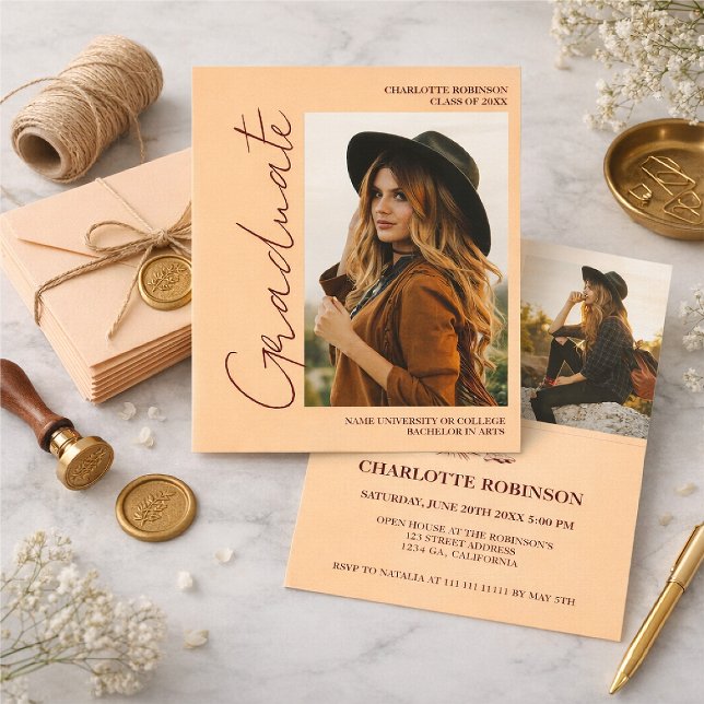 Convite Script retro Light Peach graduado foto formatura (Criador carregado)