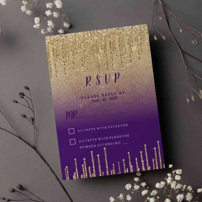 Convite Script RSVP de gotas ombreiras douradas roxas (Purple gold glitter ombre drips script RSVP )