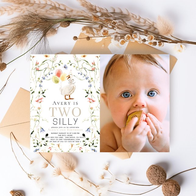 Convite Segundo aniversário de Fotografia de Flor Selvagem (Criador carregado)