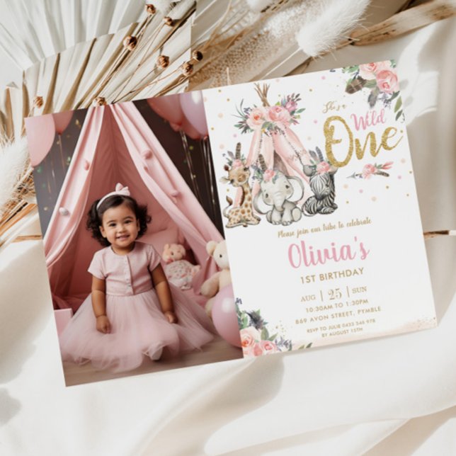 Convite Selva de Animais Selvagens Selvagens Um primeiro a (tribal boho pink teepee jungle animals elephant giraffe she's a wild one 1st birthday picture invite)