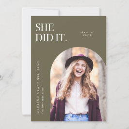 Convite She Did It Olive Arch Graduation Announcement