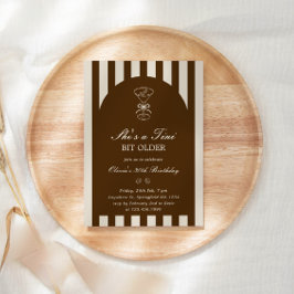 Convite She's A Tini Bit Older Coffee Martini Birthday