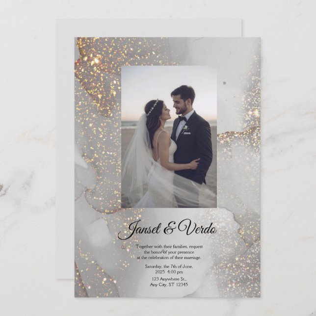 Convite Silver Glitter Bride and Groom Wedding Invitation (Frente/Verso)