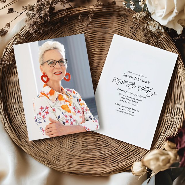 Convite Simple Elegant Script 75th Birthday Party Photo (Criador carregado)