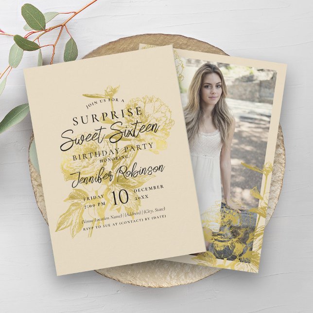 Convite Simples Creme Floral Foto SURPRISE Sweet 16 (Simple Gold Cream Floral Photo SURPRISE Sweet 16 Invitation)