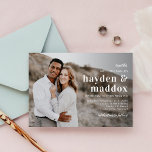 Convite Simples De Casamento De Fotos Elegante Par<br><div class="desc">Simples convite elegante para o seu dia especial. Visite nosso site em www.berryberrysweet.com para designs de papelaria e presentes personalizados.</div>