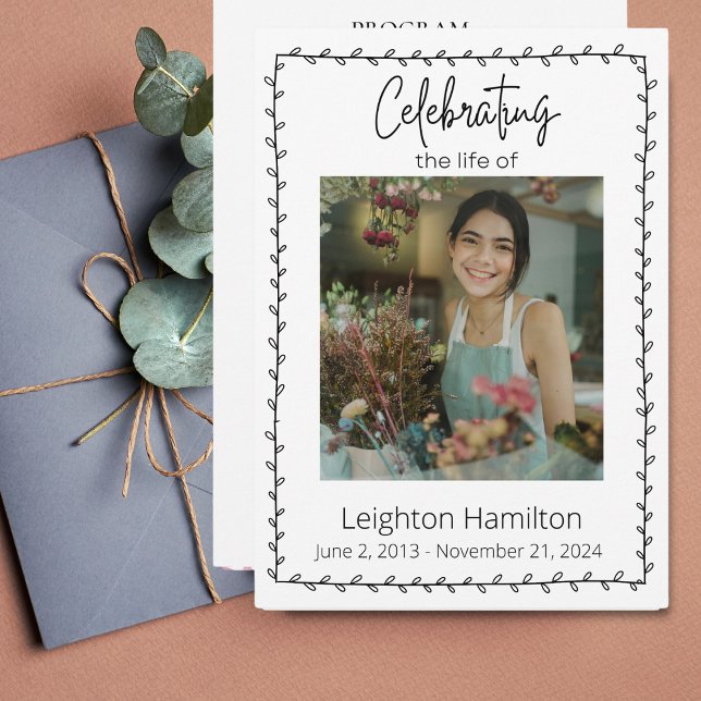 Convite Simples Folha Celebração Funeral do Programa Life (Criador carregado)