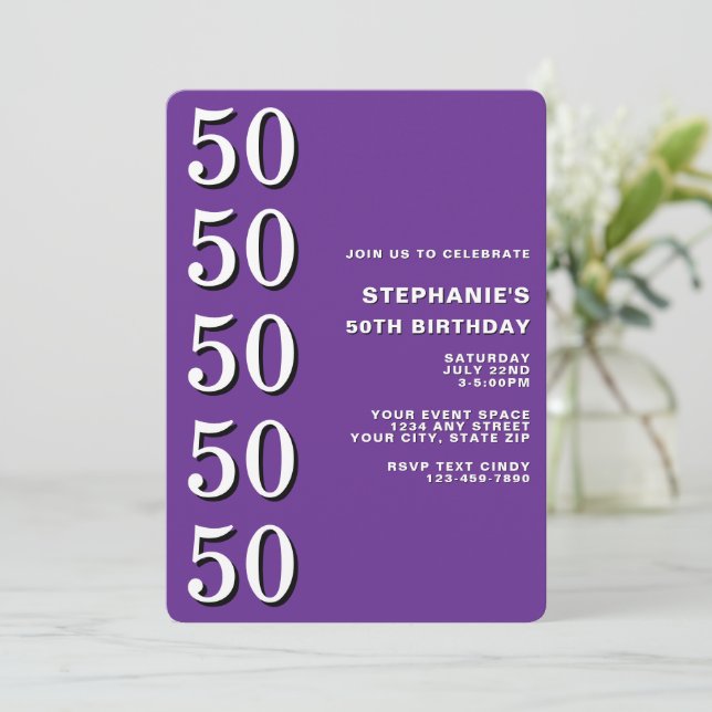 Convite Simples Moderno Roxo Aniversário de 50 anos (Em pé/Frente)