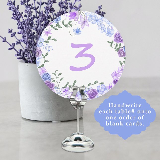 Convite Sinal de Número da Tabela de Casamento Floral Púrp (wedding reception table number sign, purple lavender lilac light dusty blue rose border around edge)