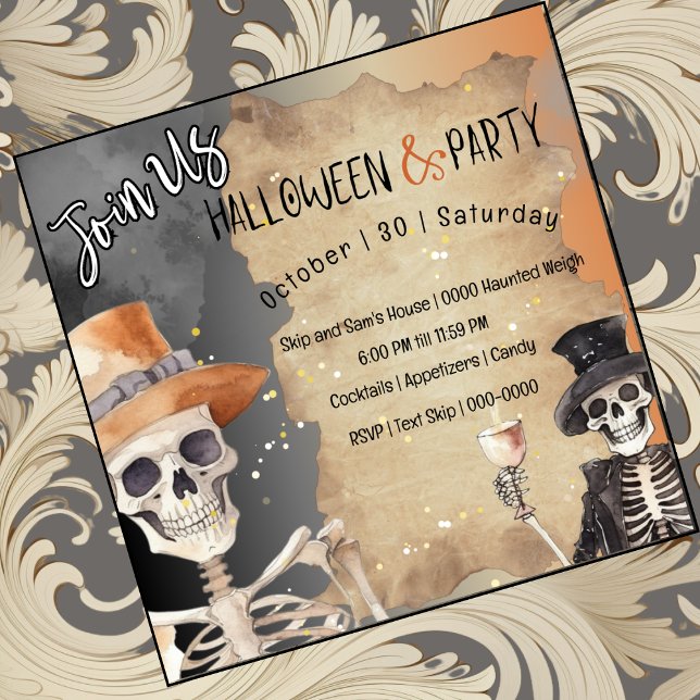 Convite Skeletons De Halloween Em Chapéus Para Uma Época D (Two fun skeletons in top hats with Halloween libations on customizable party invitations
)