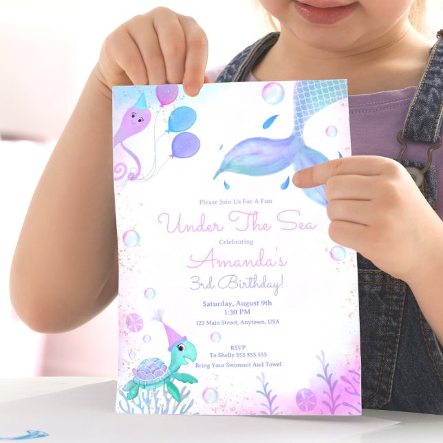 Convite Sob o Mar Sereia e Tartaruga Marinha Aniversário (. Mermaid dreams come true, easy to fill template for whimsical under the sea celebration. 

)