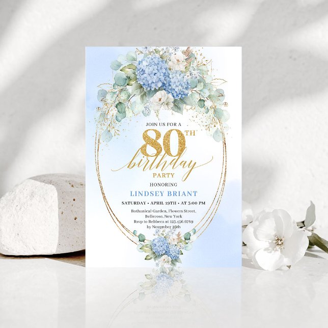 Convite Sofisticada Flor de Hortênsia Azul para 80º Aniver (Sophisticated Blue Hydrangea Floral 80th Birthday Invite)