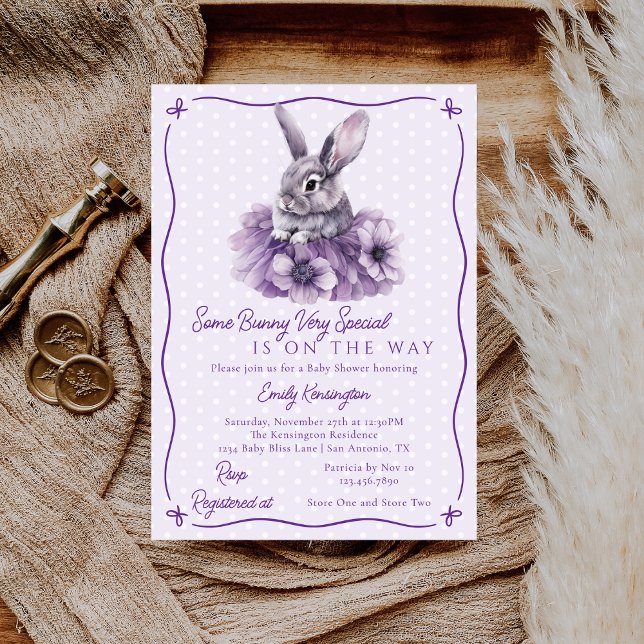 Convite Some Bunny Is On The Way Purple Baby Shower (Criador carregado)