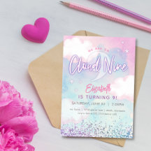 Sonhadora Feminina Na Nona Nuvem Aniversário de 9 