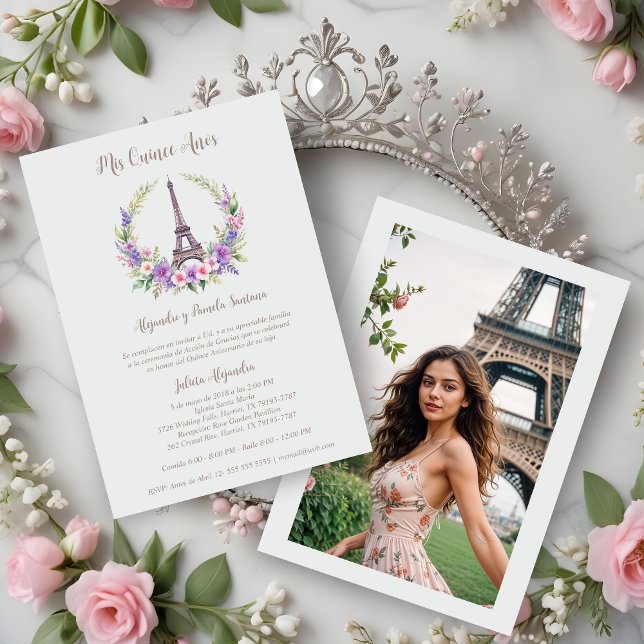 Convite Spanish Quinceañera Romantic Eiffel Tower Photo (Spanish Quinceañera Romantic Eiffel Tower Pastel Floral Garland Photo Invitations Cards.)