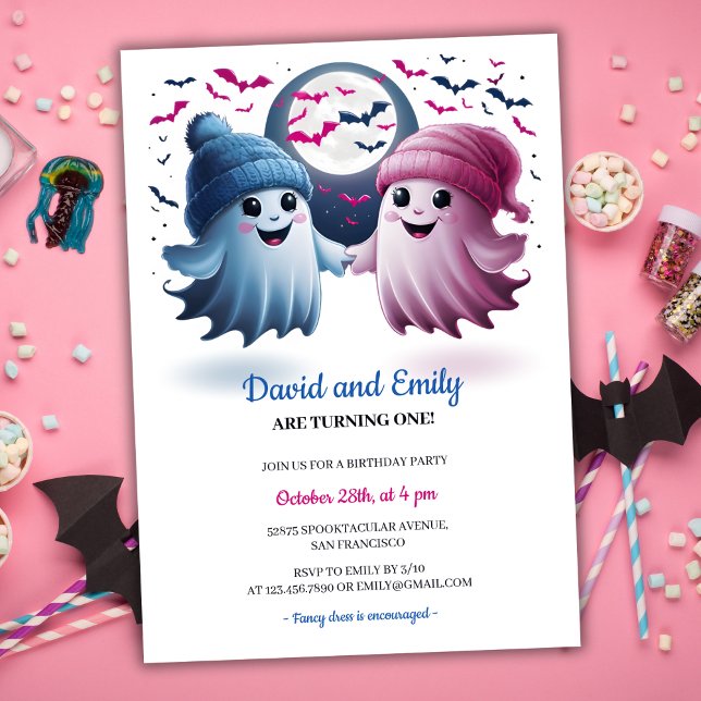 Convite Spooky Ghosts Halloween Joint Twins Primeiro Anive (Cute Spooky Ghosts Halloween Joint Twins First Birthday Invitation)