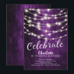 Convite String Lights Sweet 16th Birthday Invitation<br><div class="desc">A corda moderna ilumina o doce convite de 16 anos feito em um fundo roxo. Veja nossa floral correspondente para um toque especial extra.</div>
