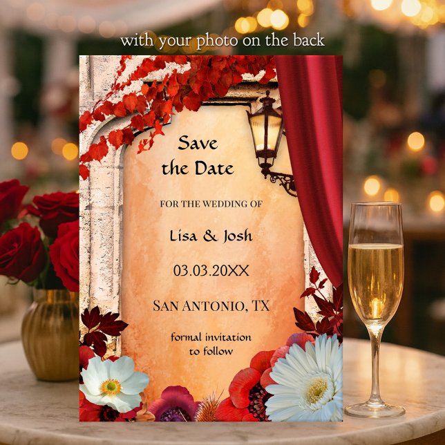 Convite Sua queda do floral clássico salve a placa de data (Save the Date card featuring a classic Italian Mediterranean fall design with lantern and flowers)