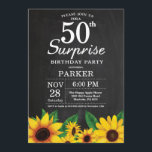 Convite Sunflower Surprise 50th Birthday Invitation<br><div class="desc">Surpresa de Girassol 50º Aniversário. Flores Florais e Fundo Chalkboard. Retro de Vintagem do País. Mulheres Aniversário. 15 de 12 de 16º 20 de 18º de 13 21rua 30 de 40º de 50º de 60º de 70 90 de 100º de qualquer idade. Digital Imprimível. Para mais personalização, clique no botão...</div>
