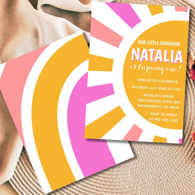 Convite Sunshine e Rainbow Girl Primeiro Aniversário (Pastel sunshine and rainbow first birthday invitation for girls with pink, purple, and yellow colors)