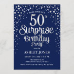 Convite Surpresa 50ª Festa de aniversário - Prata e Marinh<br><div class="desc">Surpreenda o 50º Convite de aniversário. Design elegante em azul marinho e prata brilhante fraca. Possui fonte de script na moda e confetti. Envie-me uma mensagem se precisar de idade personalizada.</div>